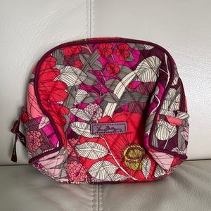 NWOT Vera Bradley medium cosmetic case